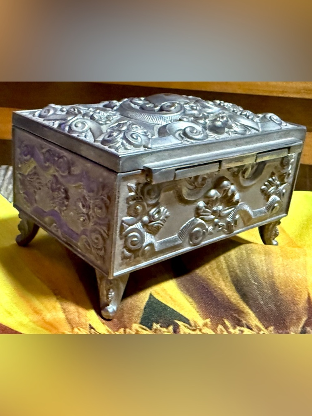 Vintage Art Nouveau Style Silver Plated Jewerly Box Trinket Box Blue Velvet - Picture 3 of 15